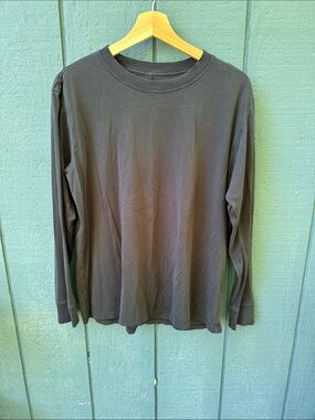 lululemon athletica Long Sleeve Crew Neck Tee in Charcoal